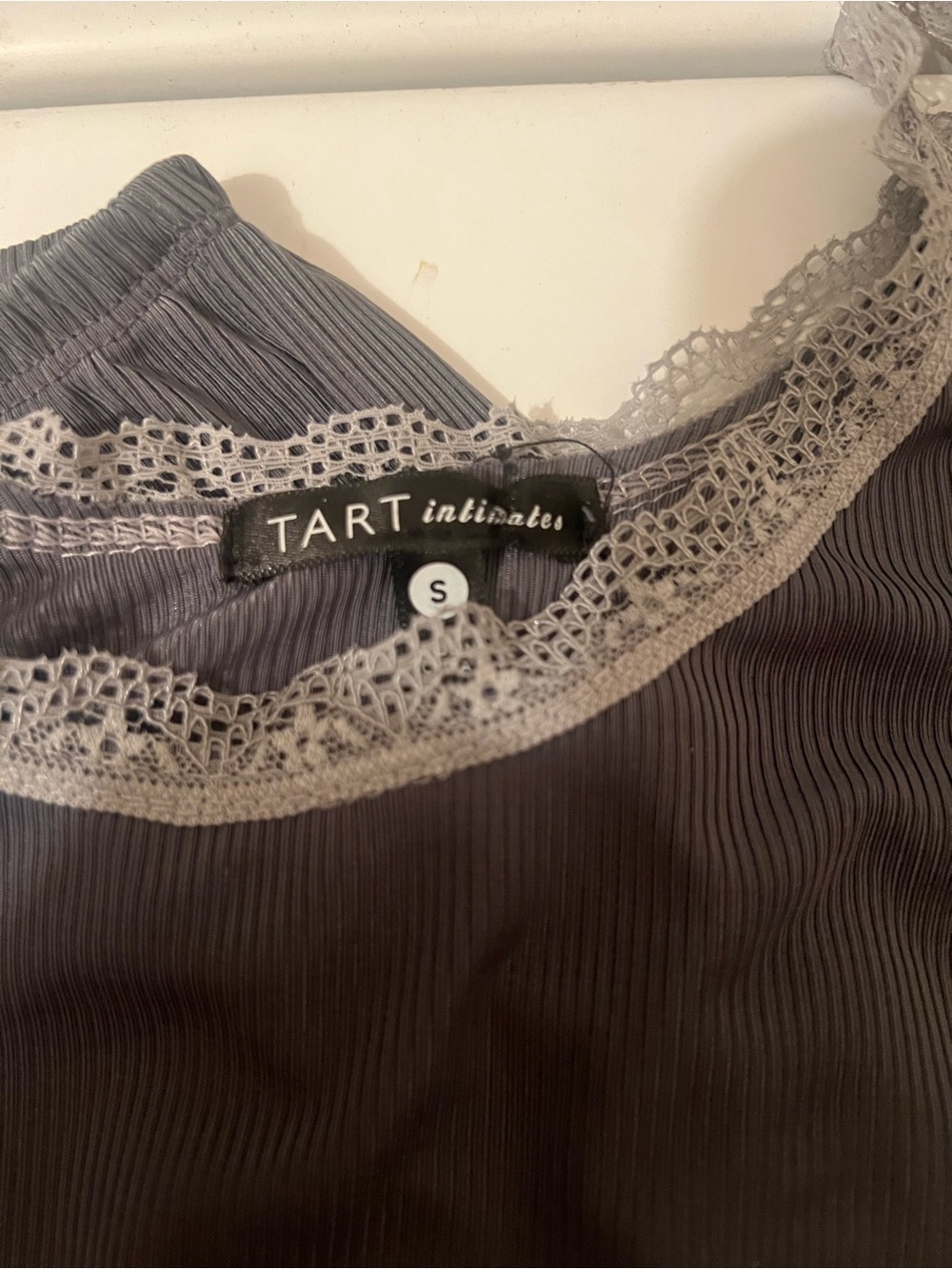 TART Intimates Women’s Small Gray Lace Trim Cami & Shorts Pajama Lounge Set
